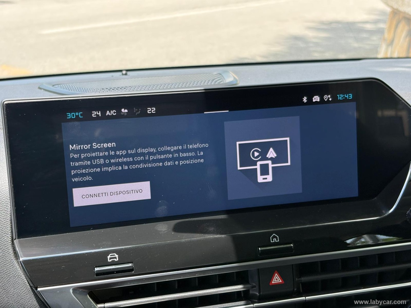 Citroën C4 Hybrid 136 e-DCS6 Plus - Immagine 22