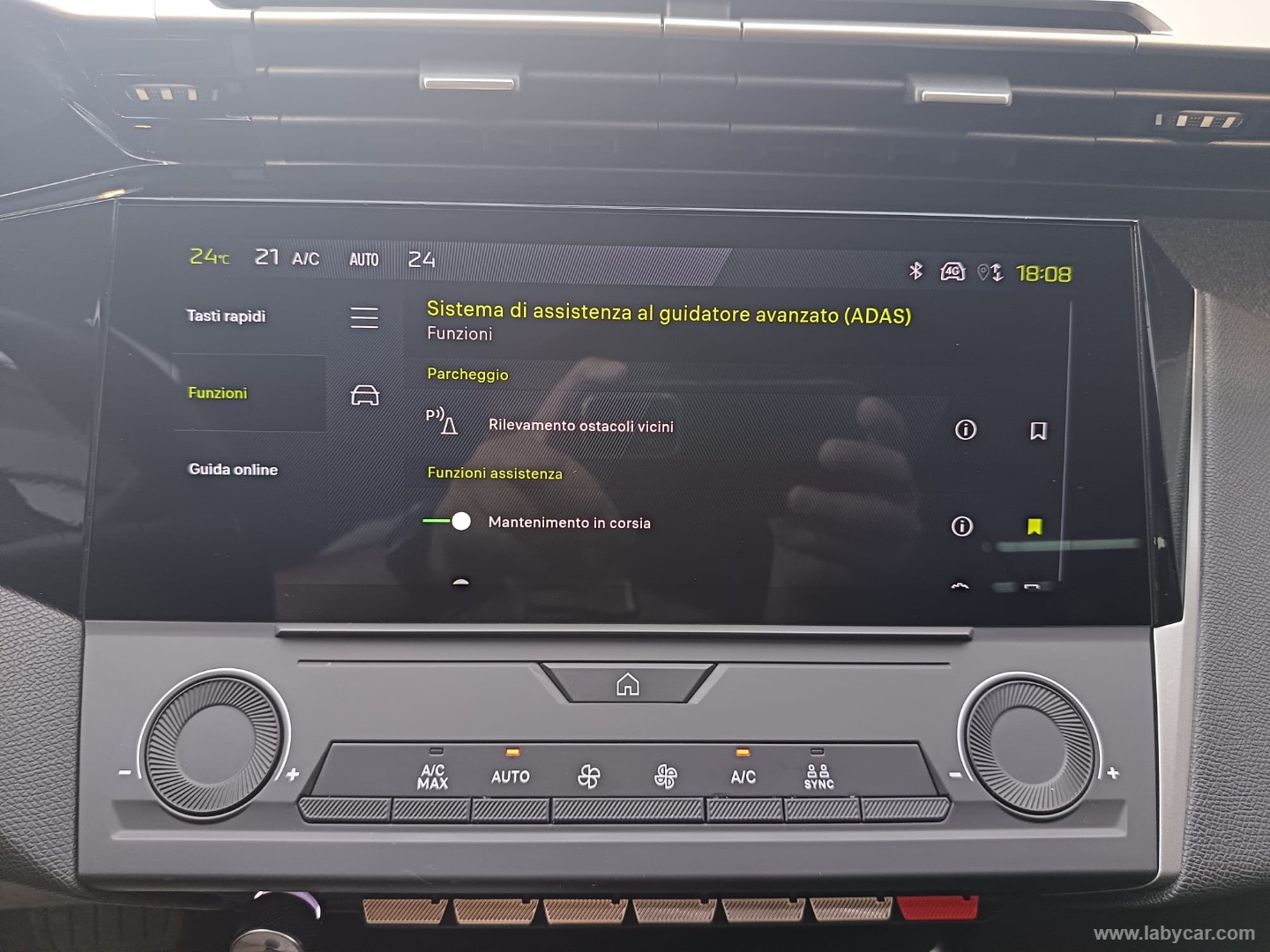 Peugeot 408 Plug-in Hybrid 225 e-EAT8 Allure - Immagine 22
