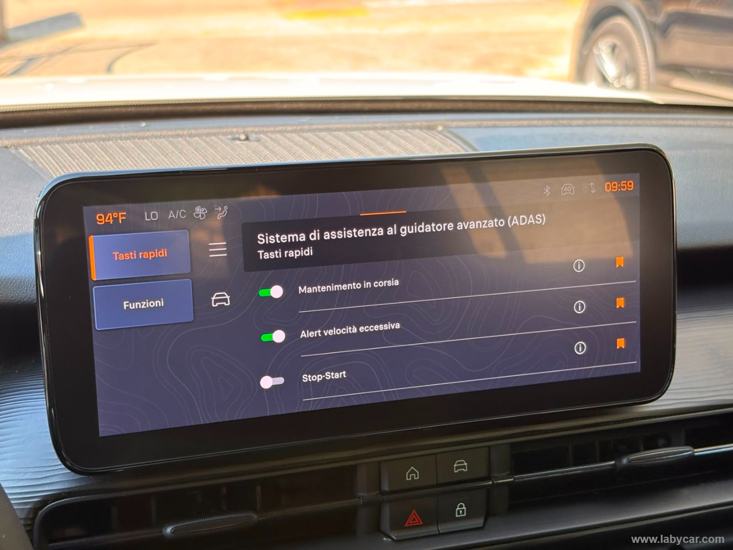 Jeep Avenger 1.2 Turbo Altitude - Immagine 22
