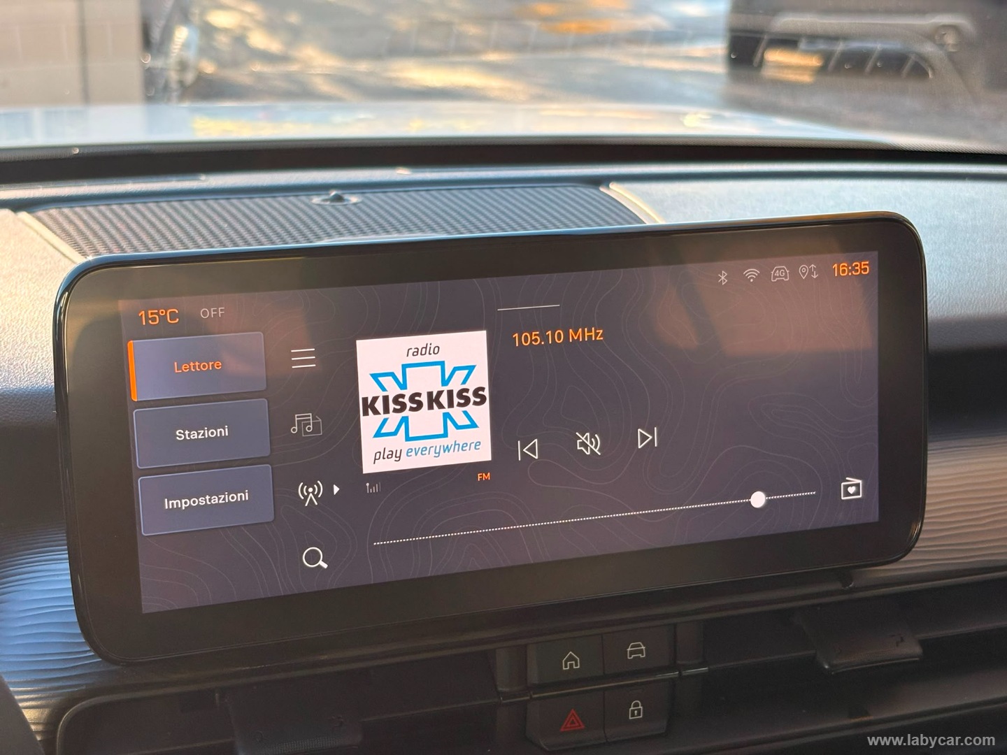 Jeep Avenger 1.2 Turbo Altitude - Immagine 22