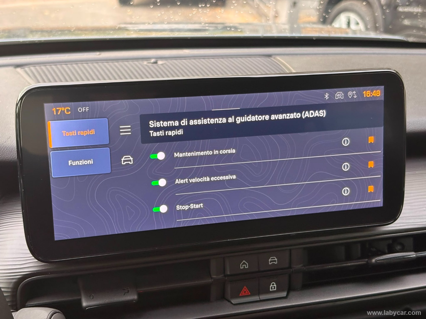 Jeep Avenger 1.2 Turbo Altitude - Immagine 22