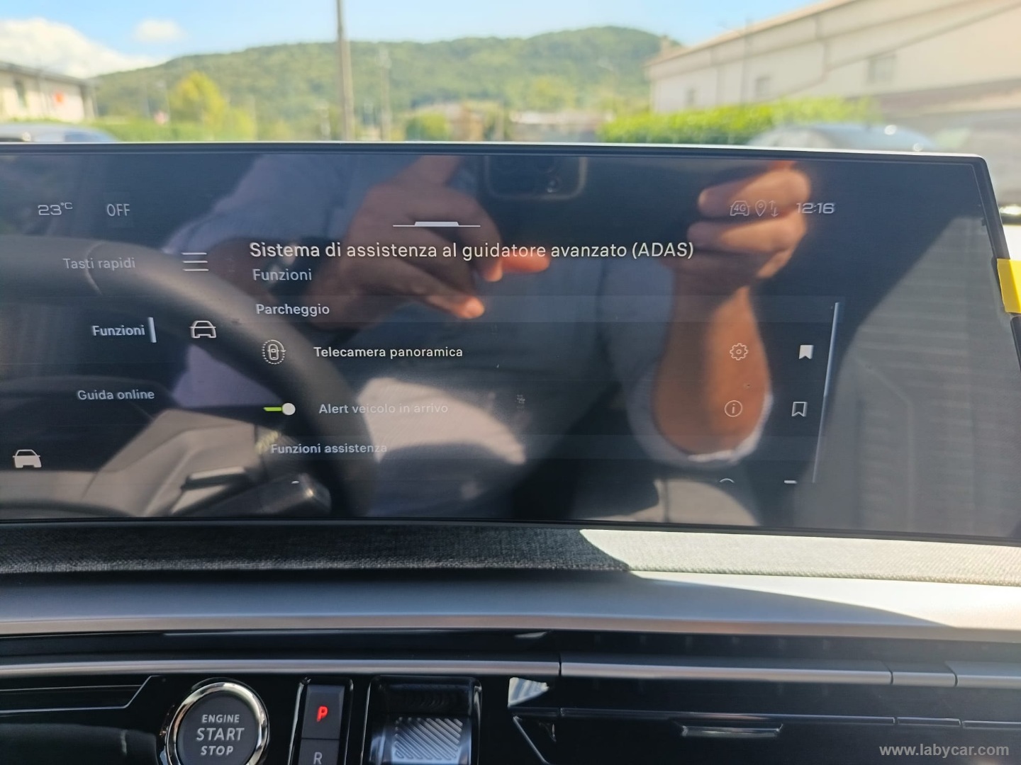 Peugeot 3008 Hybrid 145 e-DCS6 GT - Immagine 22