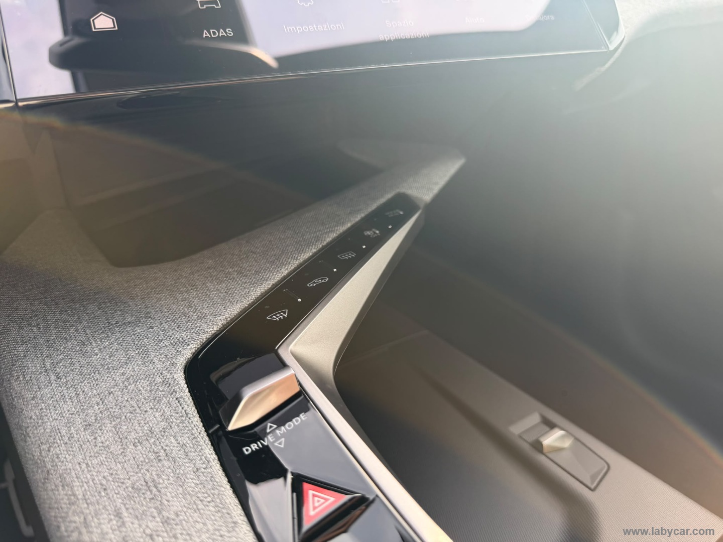 Peugeot 3008 Hybrid 145 e-DCS6 GT - Immagine 22
