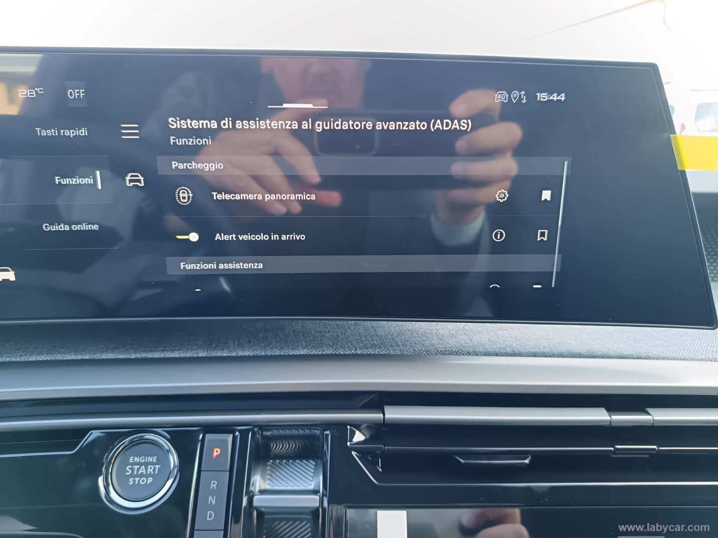 Peugeot 3008 Hybrid 145 e-DCS6 GT - Immagine 22
