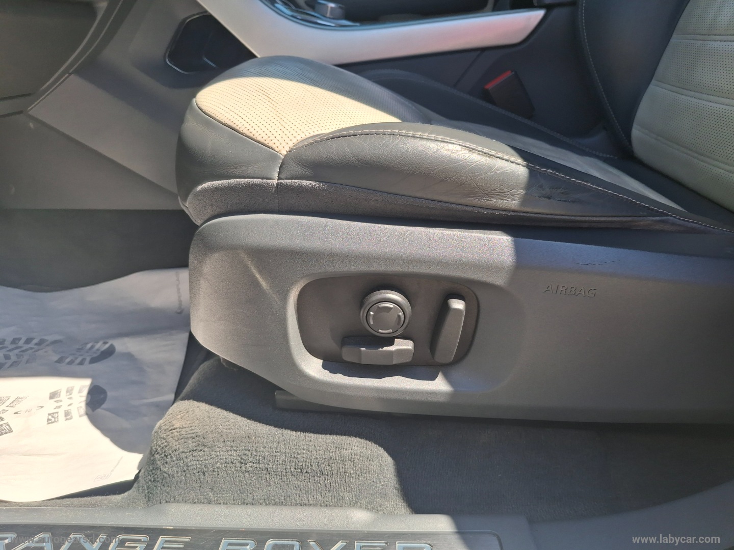 RR Evoque 2.0 TD4 HSE 180CV - immagine 22