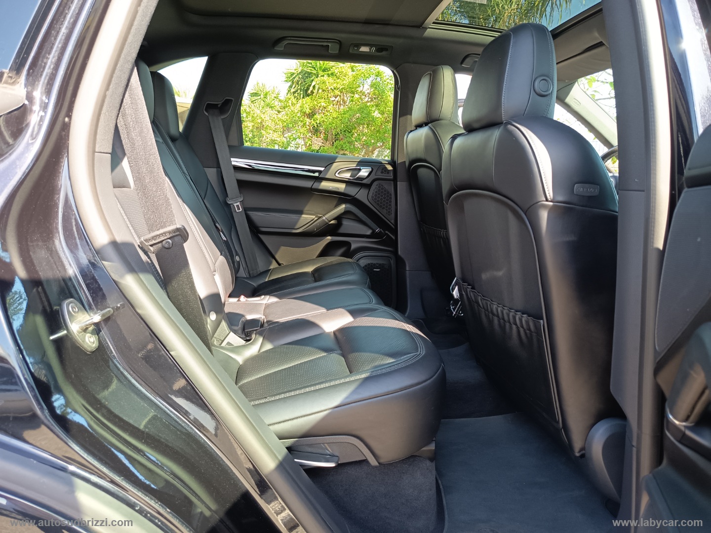 Cayenne 3.0 Diesel Platinum Edition - immagine 22