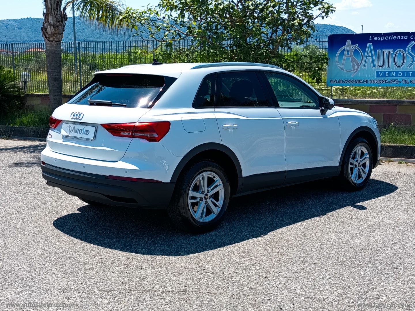 Q3 35 TDI S tronic Business - immagine 22