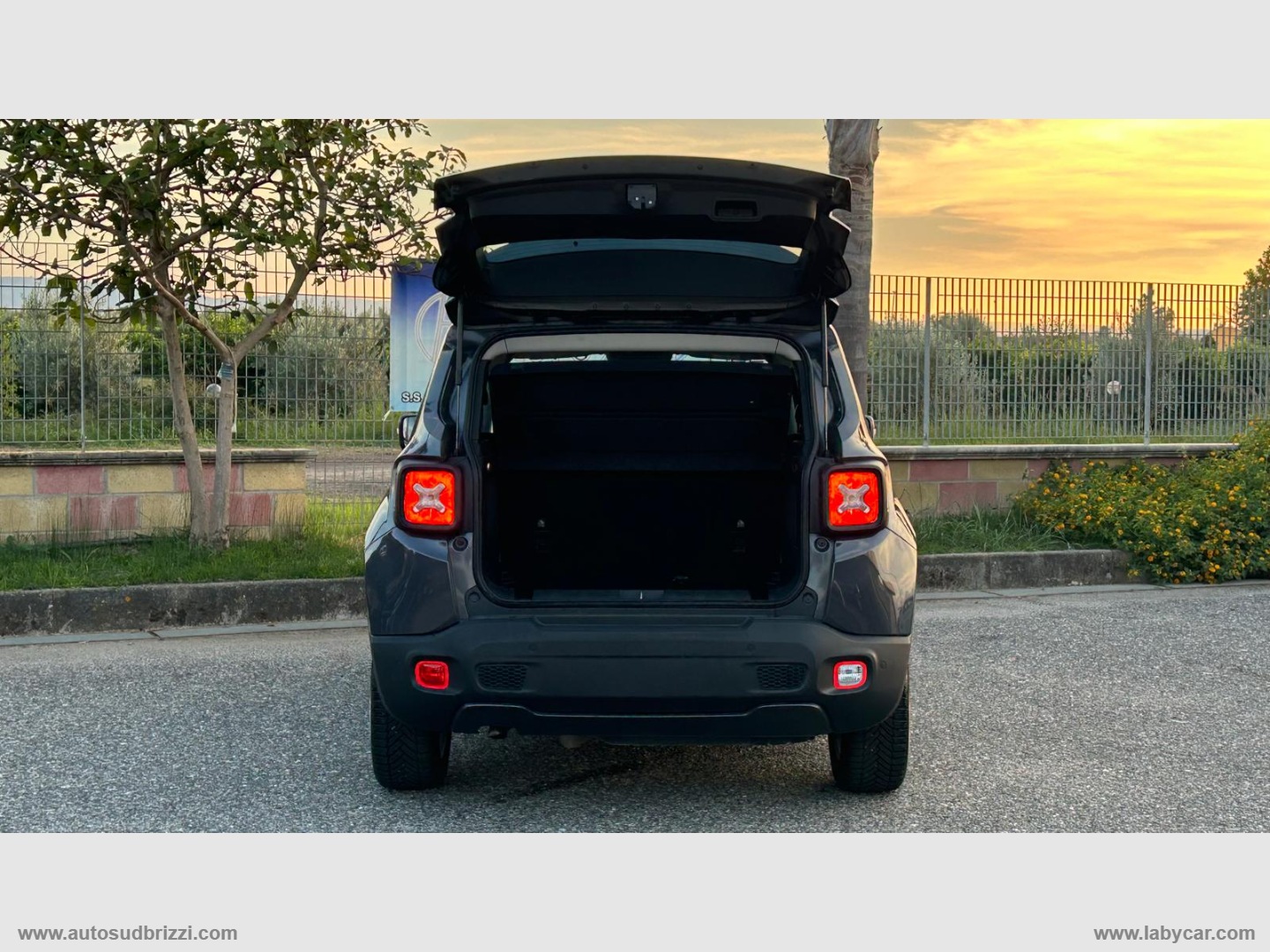 Renegade 1.6 Mjt 130CV Limited - immagine 22