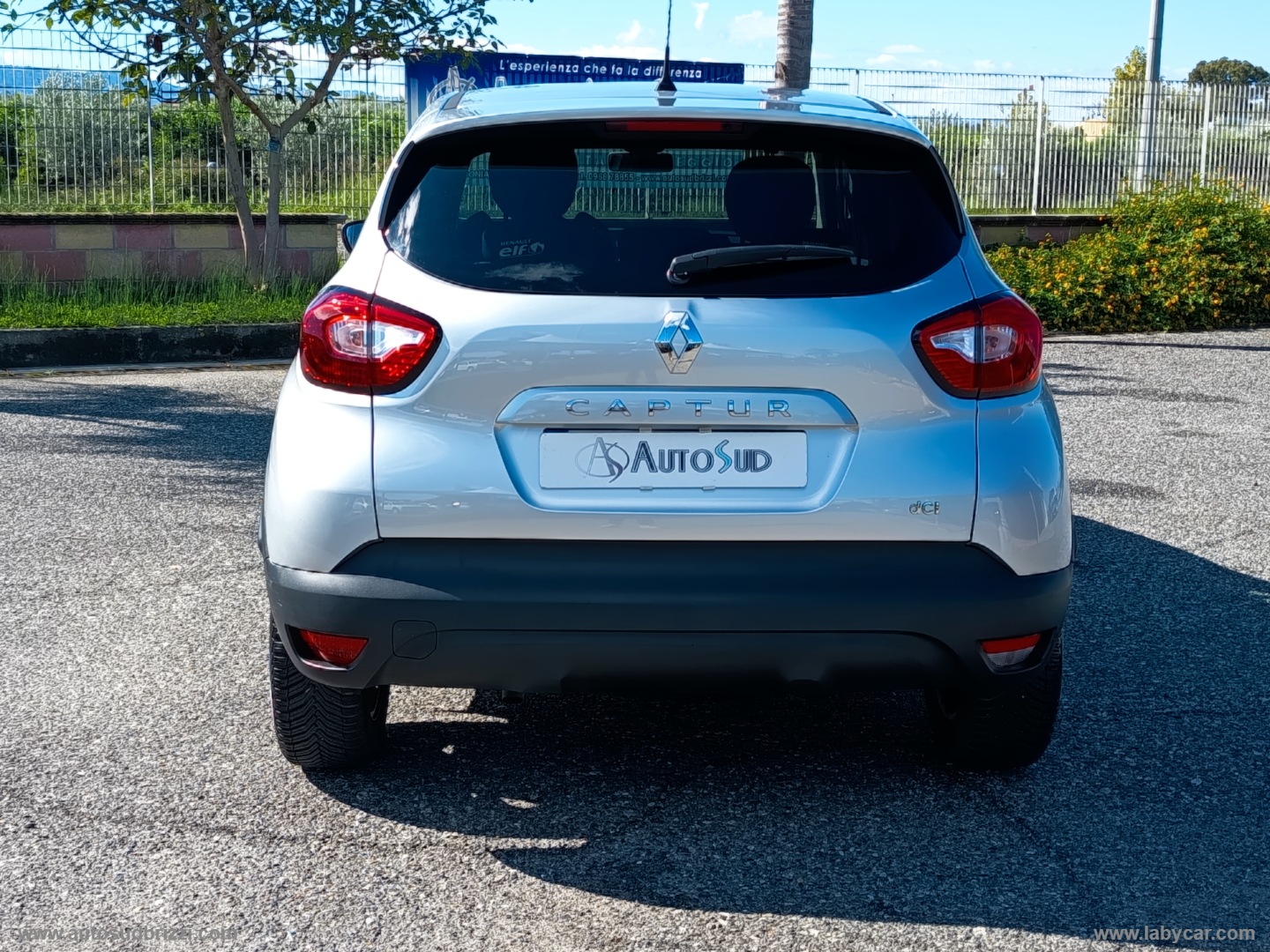 Captur 1.5 dCi 8V 90 CV S&S Live NAVI - immagine 22