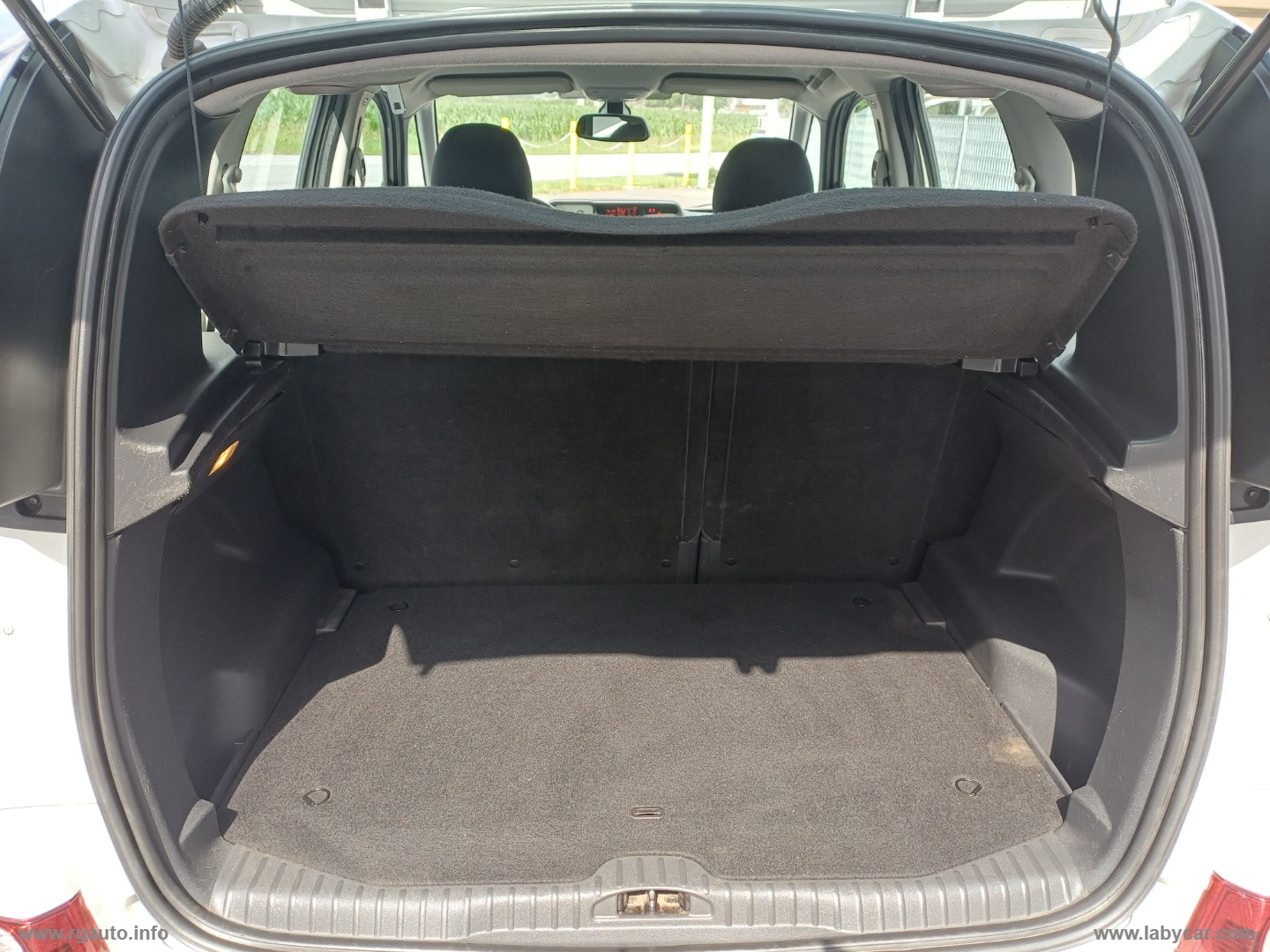 C3 Picasso 1.6 HDi 90 Exclusive - immagine 22