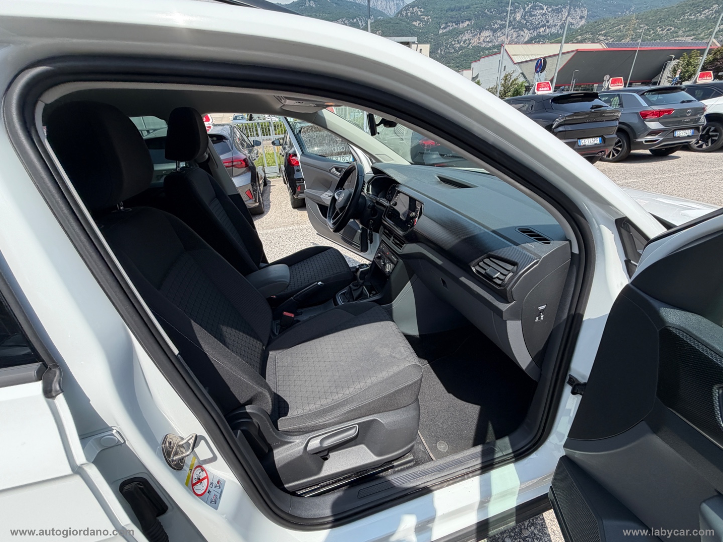 T-Cross 1.0 TSI 110 CV DSG Advanced - immagine 22