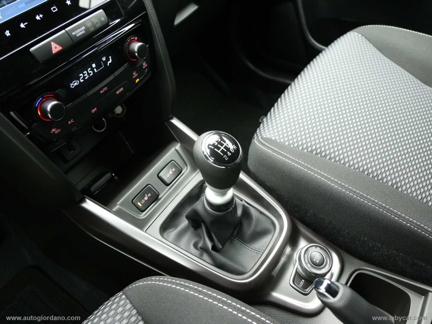 Vitara 1.4 Hybrid 4WD AllGrip Cool+ - immagine 22