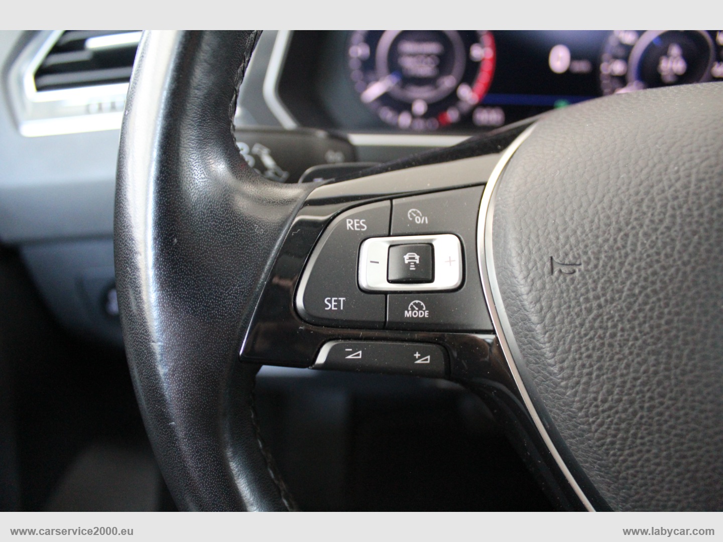 Tiguan 2.0 TDI DSG 4MOTION Advanced BMT - immagine 22