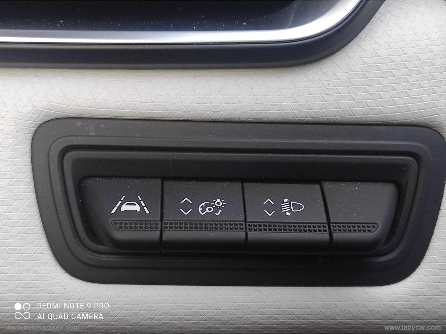 Clio TCe 100 CV GPL Techno GPL - POCHISSIMI KM - immagine 22