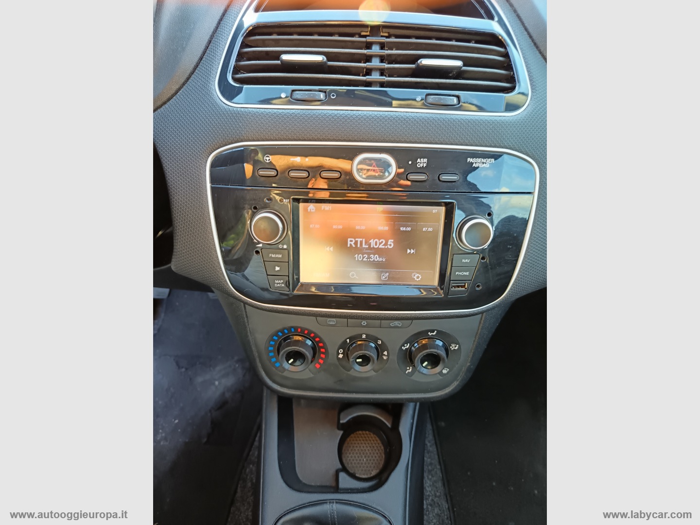 Punto 1.2 8V 5p. LOUNGE POSS. IMPIANTO GPL - immagine 22