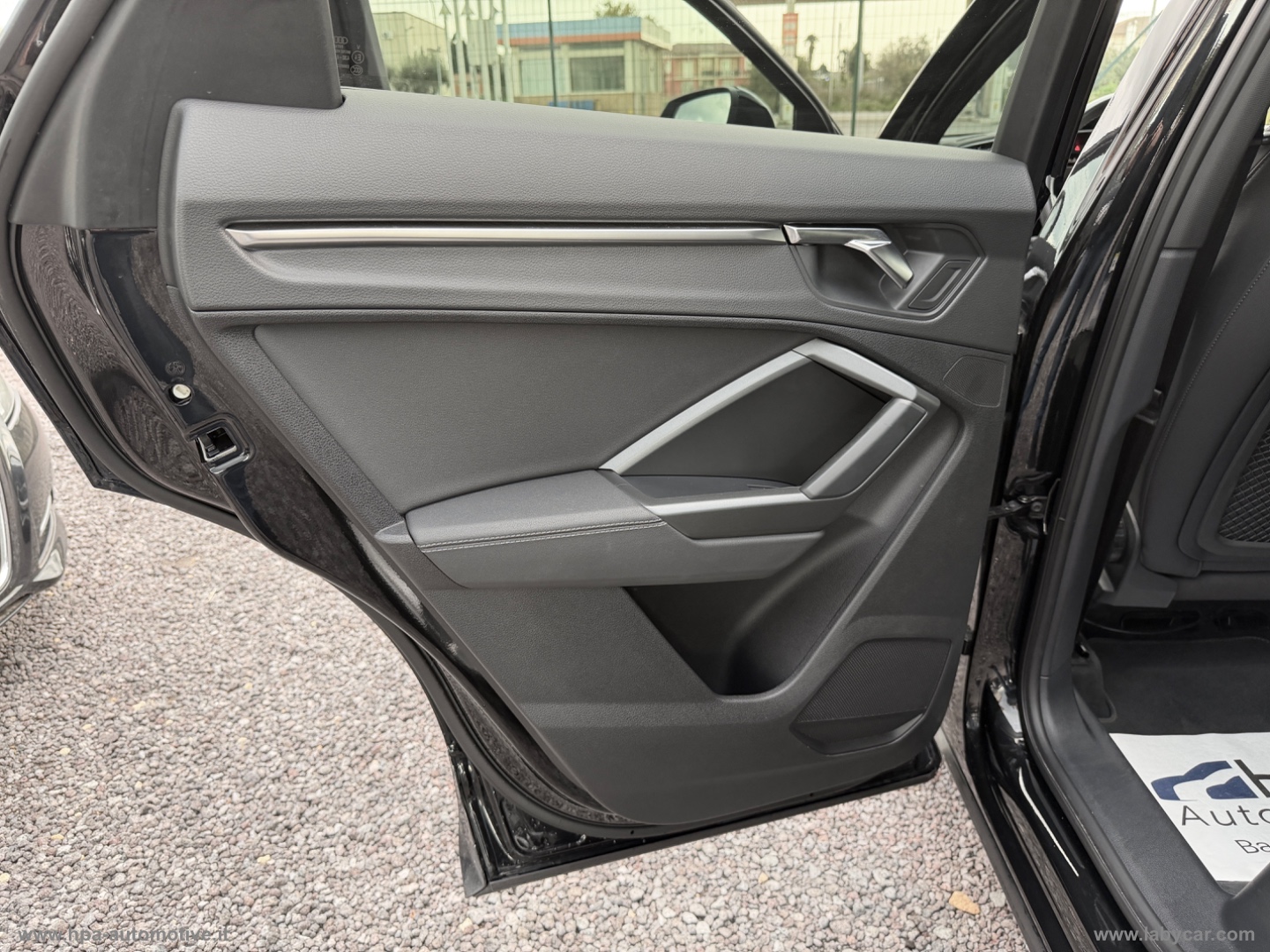 Q3 SPORTBACK 2.0TDI S-line NAVI FULL LED RETROCAMERA 360 - immagine 22
