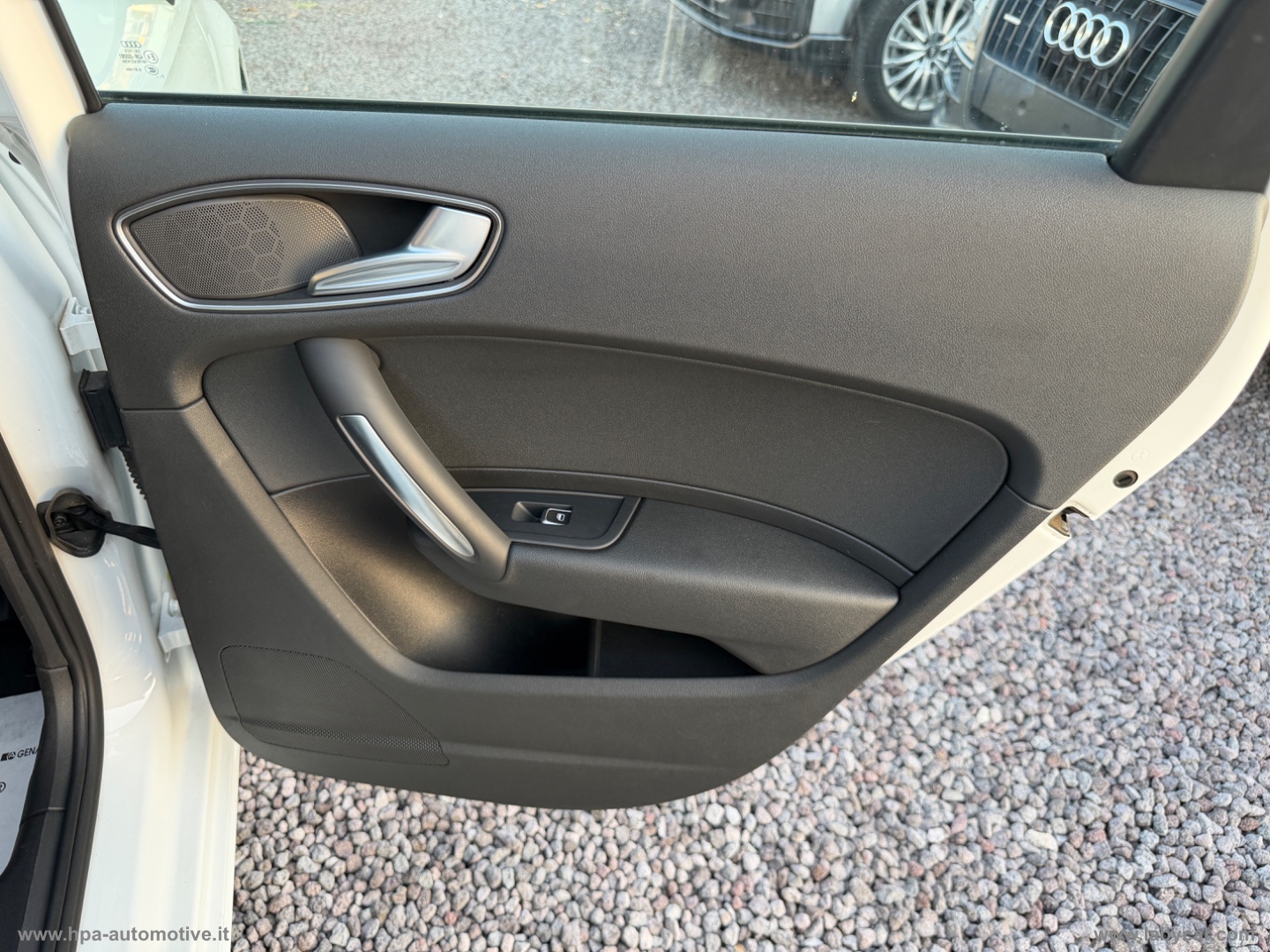 A1 SPORTBACK 1.4 TDI BI XENON LED NAVI - immagine 22