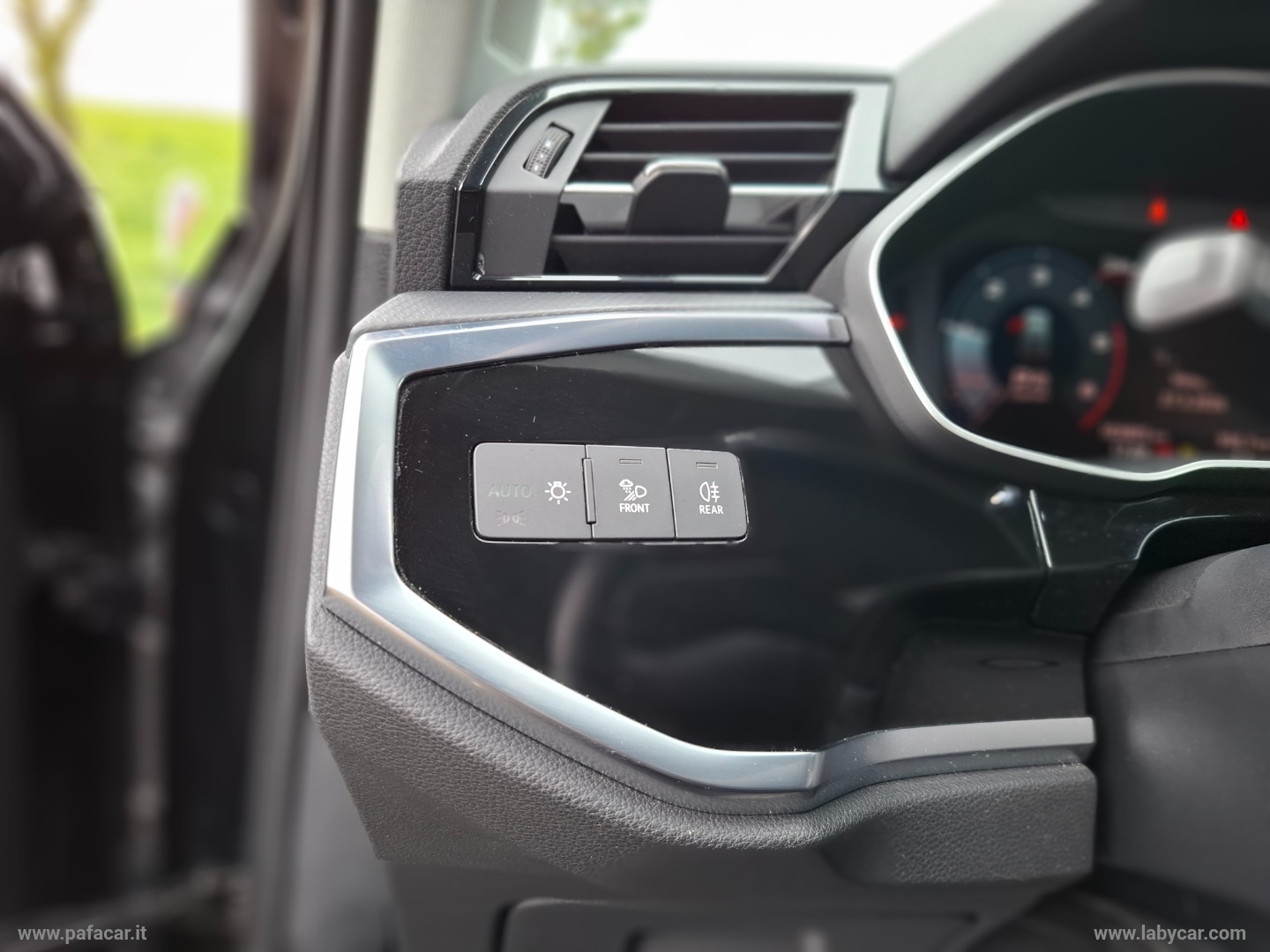 Q3 SPB 35 TDI quattro S tr. S line ed. - immagine 22