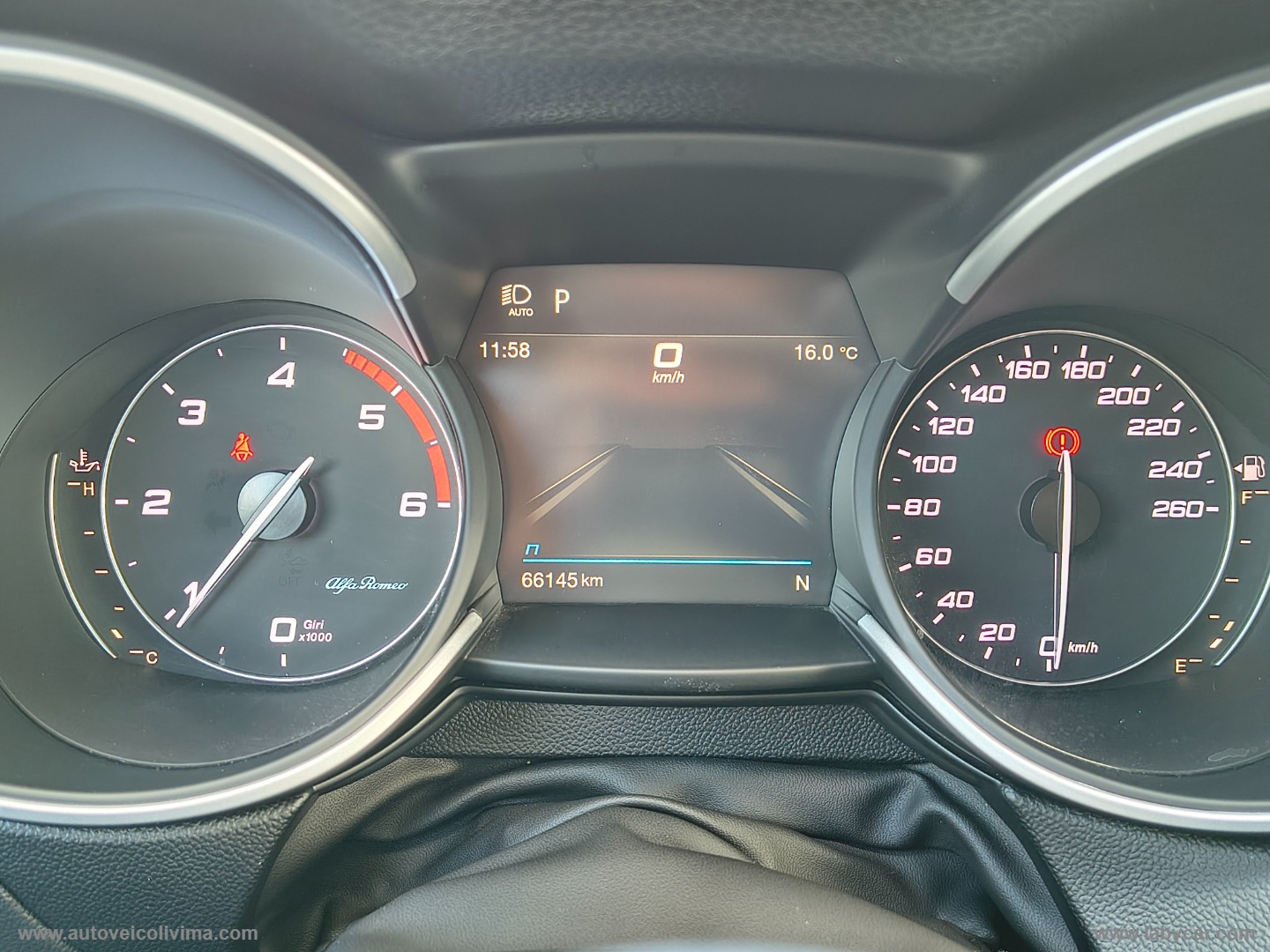 Stelvio 2.2 T.diesel 160CV AT8 RWD Bus. TAGLIANDI ALFAROMEO - immagine 22