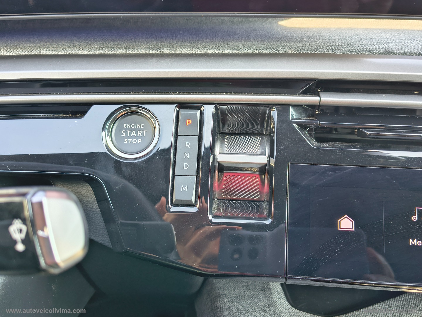 3008 Hybrid 145 e-DCS6 GT - immagine 22