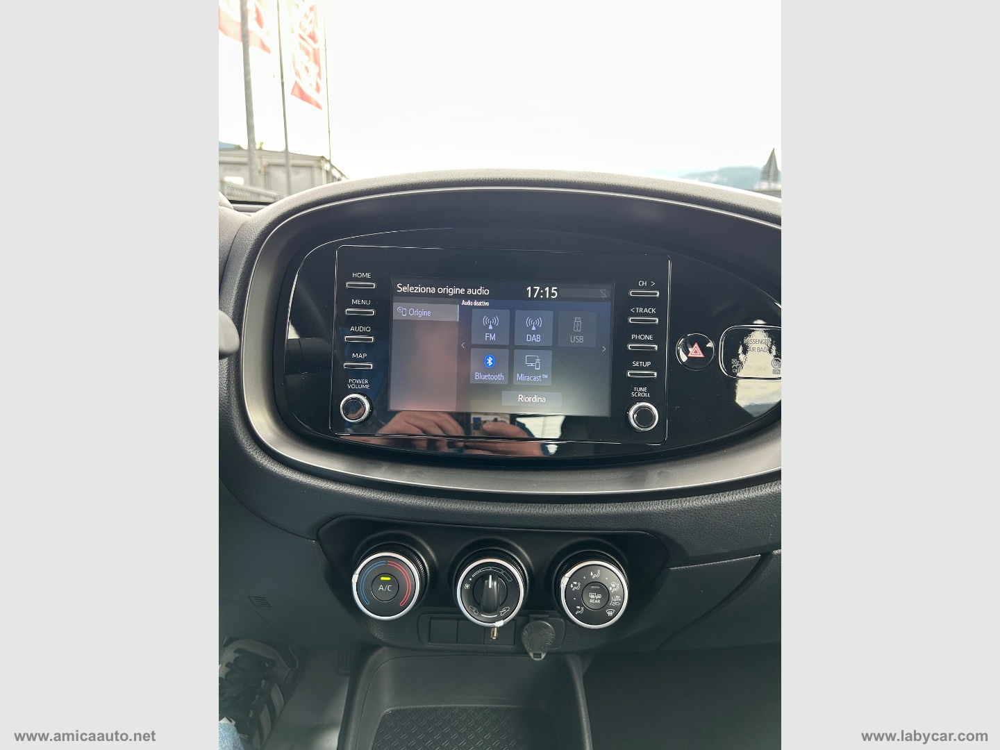 Aygo X 1.0 VVT-i 72 CV 5p. Active - immagine 22