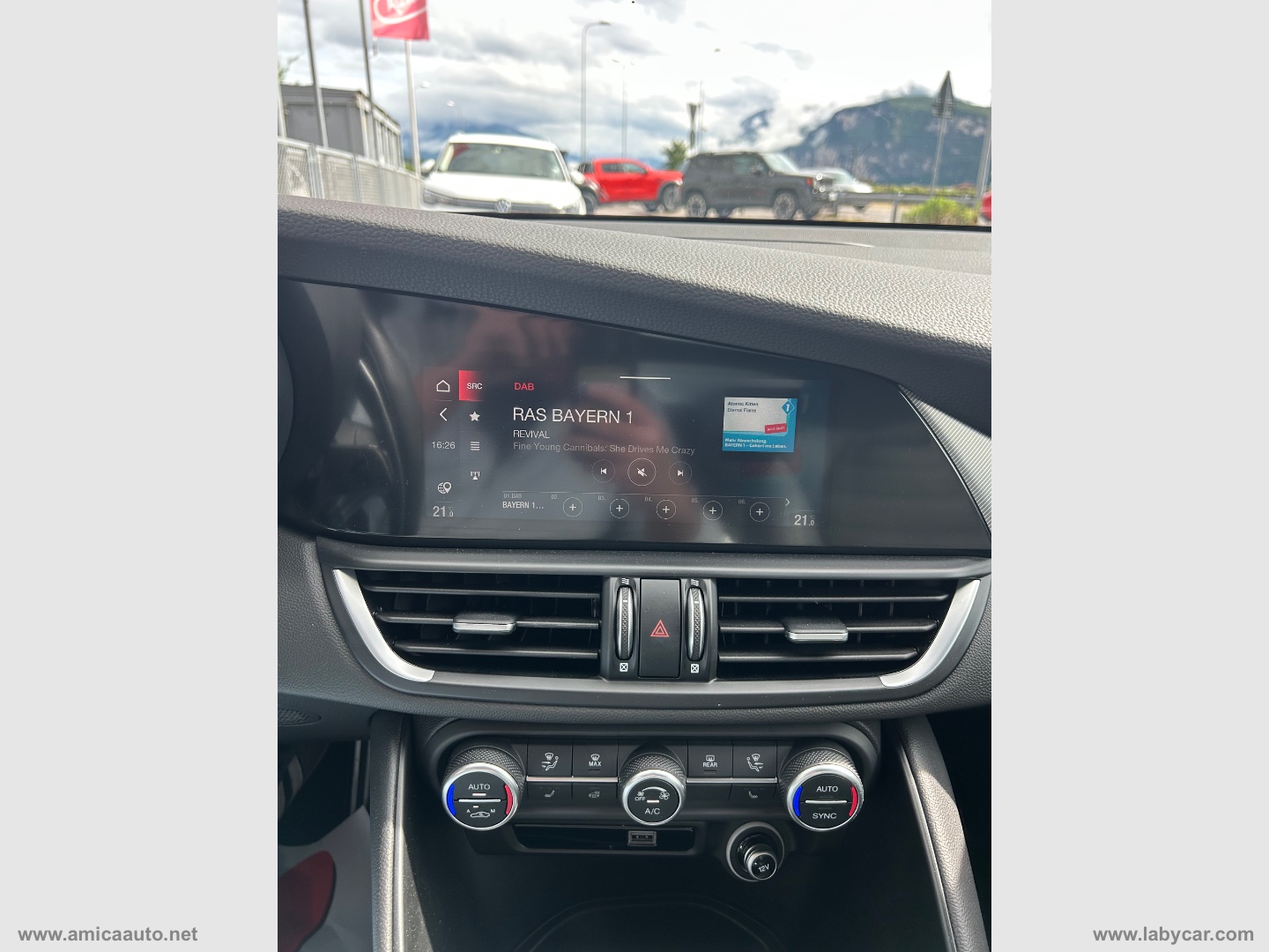 Giulia 2.0 Turbo 280CV AT8 AWD Q4 Veloce KM 10.700 - immagine 22