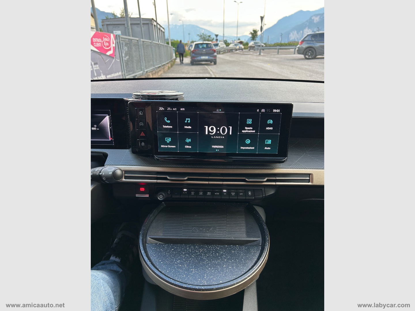 Ypsilon Hybrid e-DCT LX - immagine 22