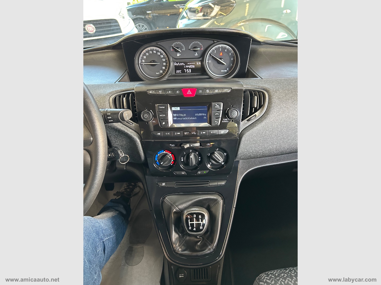 Ypsilon 1.2 69 CV 5p. S&S Elefantino Blu - immagine 22