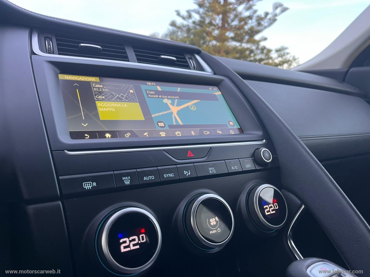 E-Pace 2.0D 150CV AWD aut. R-Dynamic S AUTOCARRO - immagine 22