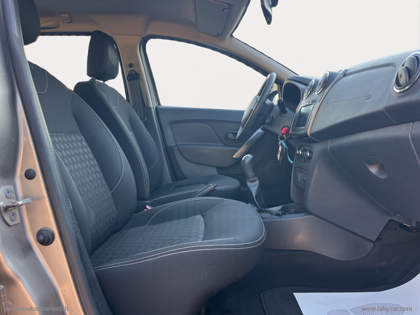 Logan MCV 1.5 dCi 8V 75 CV Ambiance - immagine 22