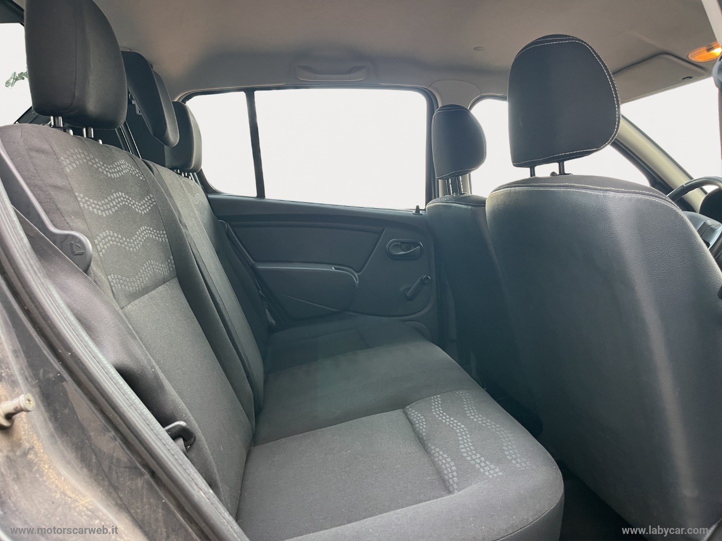 Sandero Stepway 1.6 8V 90 CV - immagine 22
