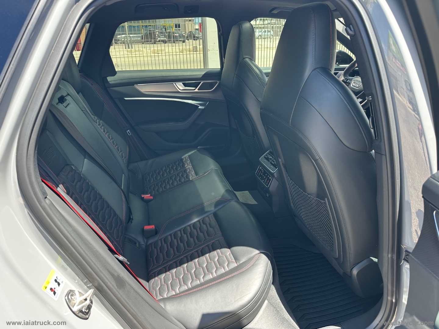 RS6 PLUS 4.0 600CV 25° YEARS PELLICOLA ANTIGRAFFIO IVA ESPOS - immagine 22
