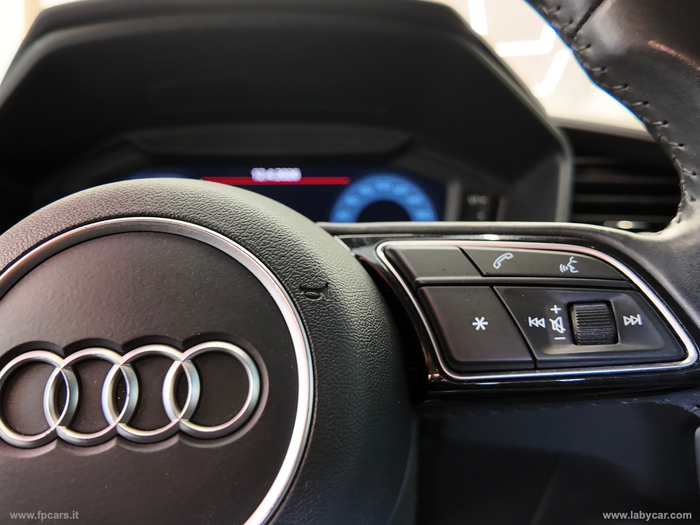 A1 citycarver 30 TFSI S tronic Admired - immagine 22
