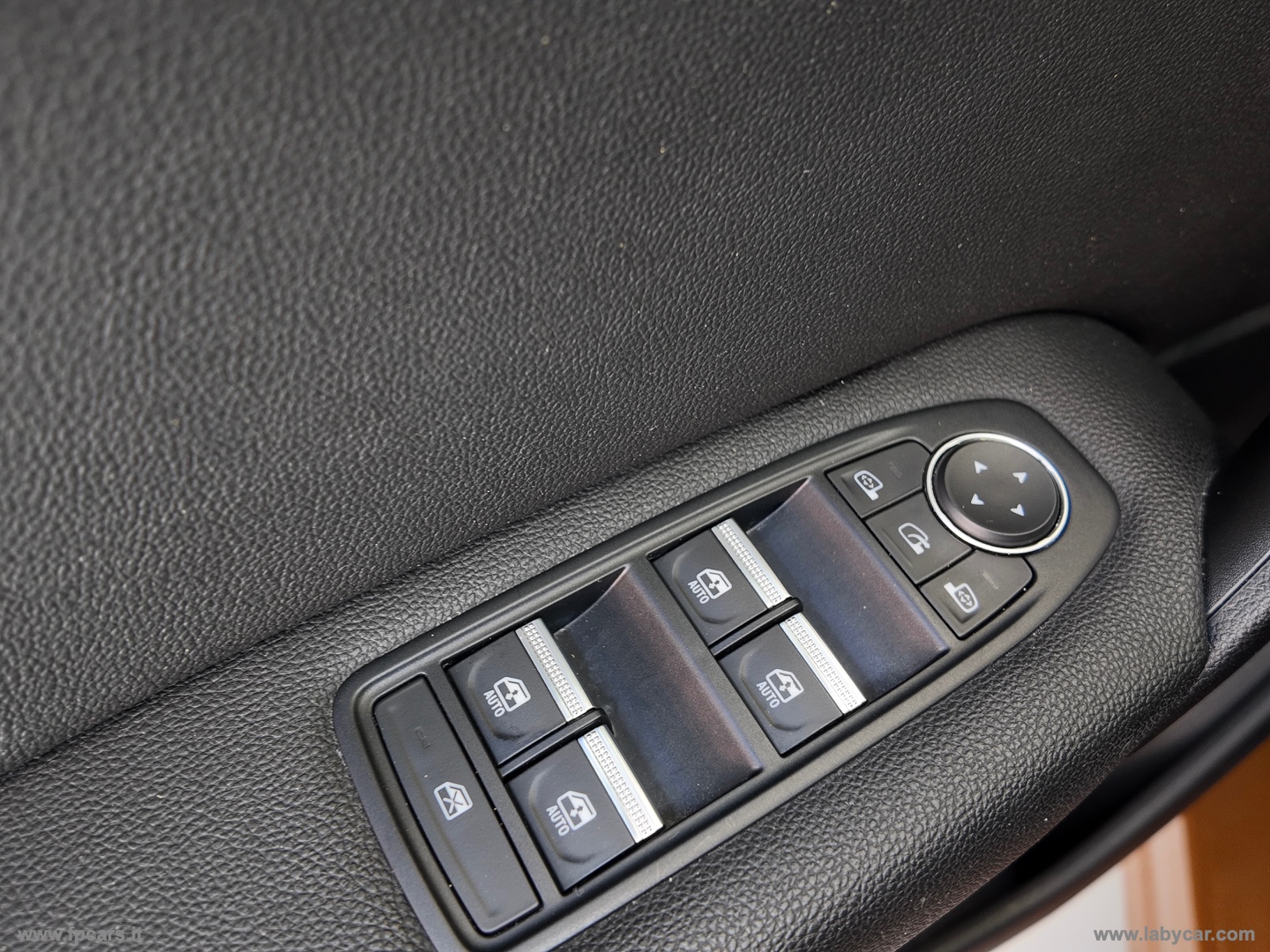 Captur Pl.-in Hybr. E-Tech 160 Init.Par. - immagine 22