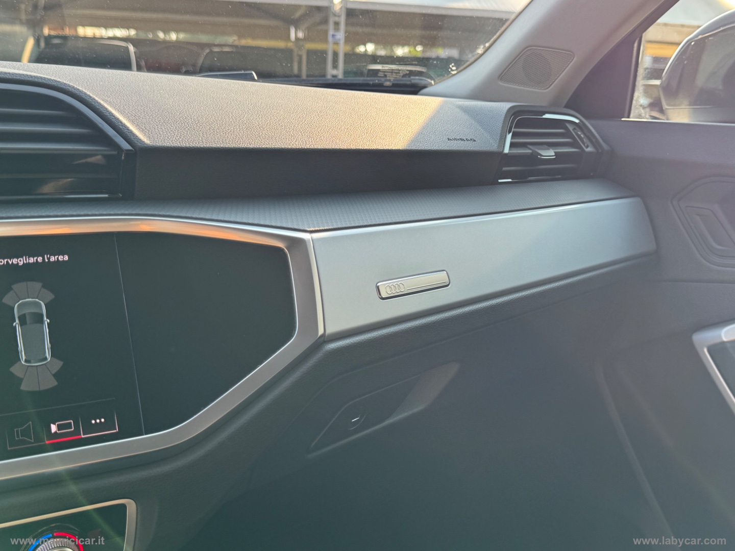 Q3 35 TDI S tronic Business Advanced - immagine 22