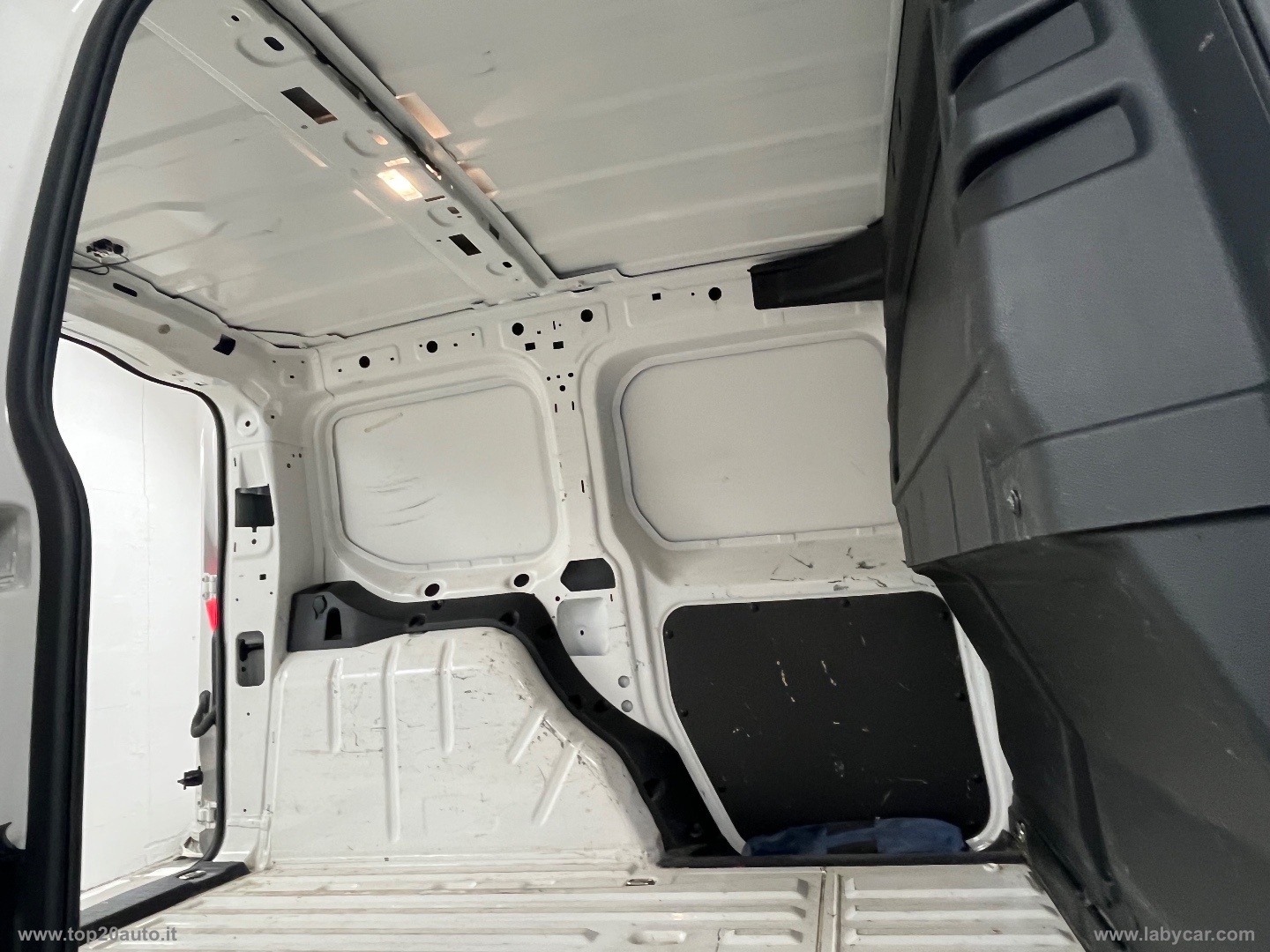 Caddy 2.0 TDI 102CV Furgone - immagine 22