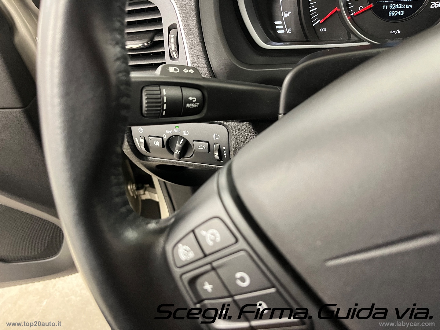 V40 Cross Country D2 Geartronic Business - immagine 22