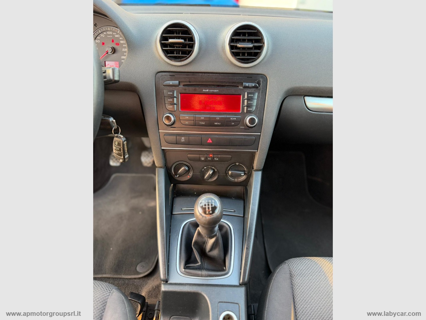 A3 1.6 TDI 90 CV CR FAP Ambiente - immagine 22