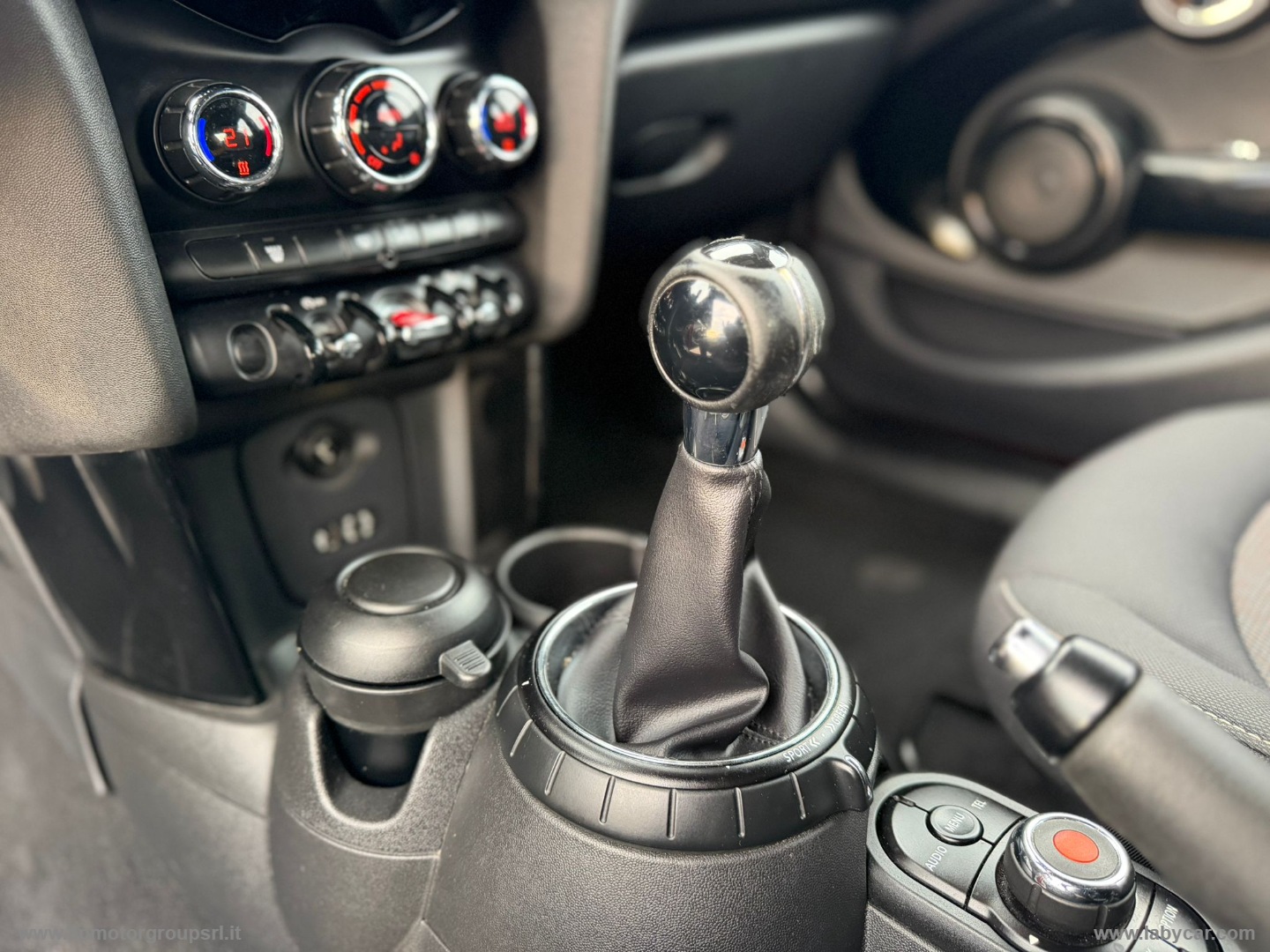 Mini Cooper D Business XL - immagine 22