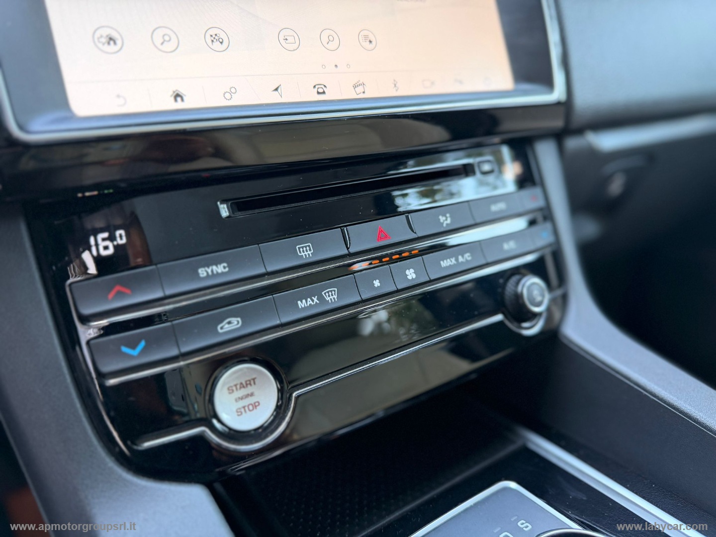 F-Pace 2.0 D 180 CV AWD aut. Prestige - immagine 22