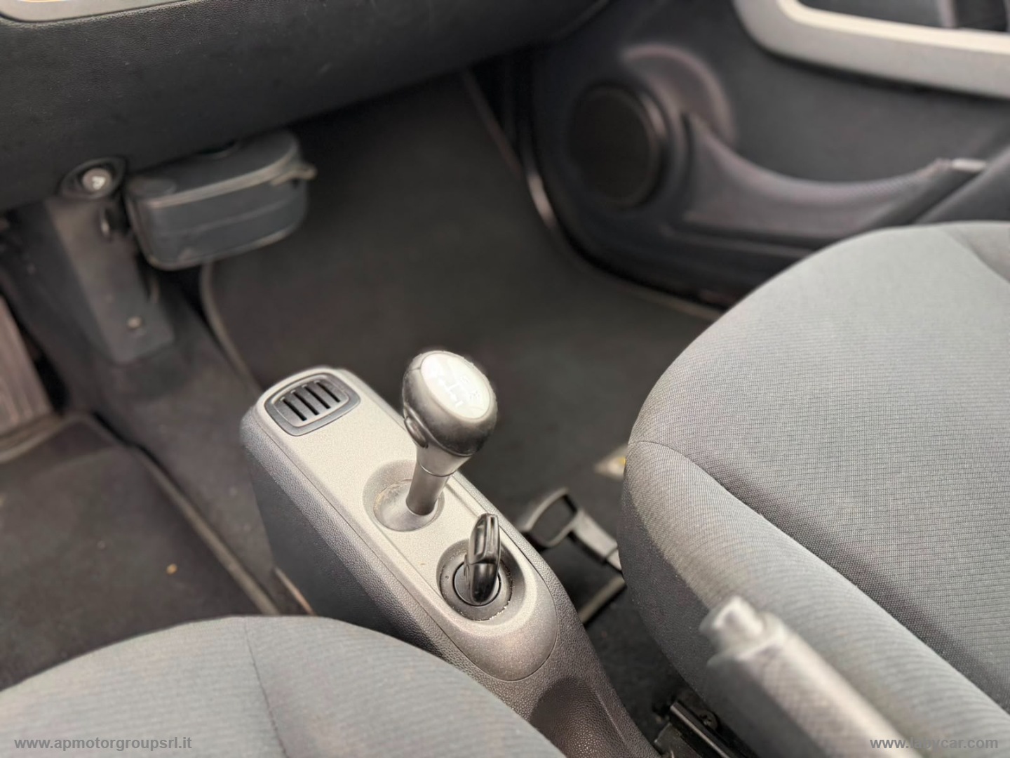 fortwo 800 40 kW coupé TEEN CDI SPECIAL EDITION - immagine 22