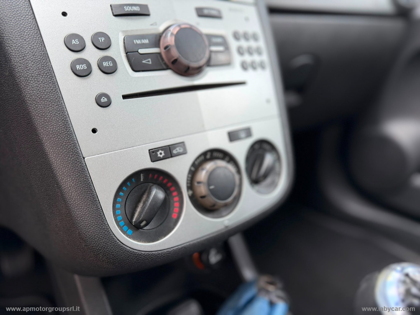 Corsa 1.2 85 CV 5p. GPL-TECH Club - immagine 22