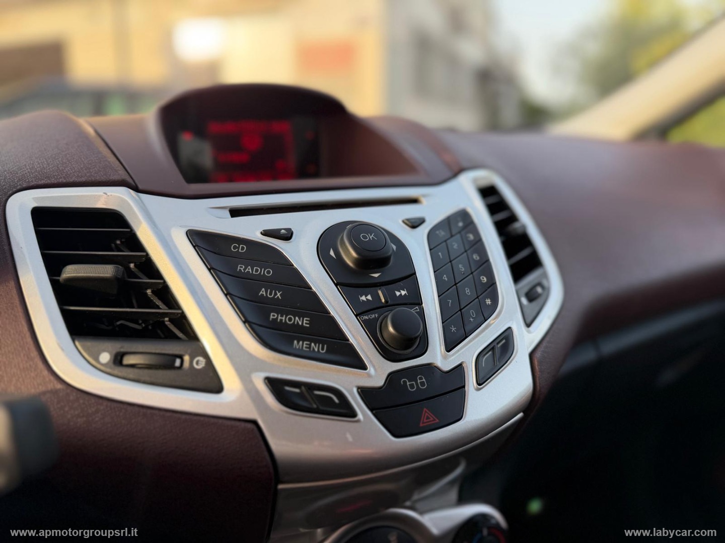 Fiesta 1.2 16V 5p. Titanium - immagine 22
