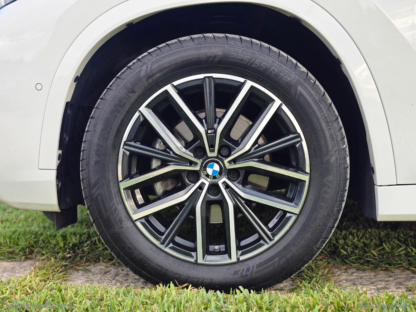 X1 sDrive 18d Msport TETTUCCIO + CAMERE 360° - immagine 22