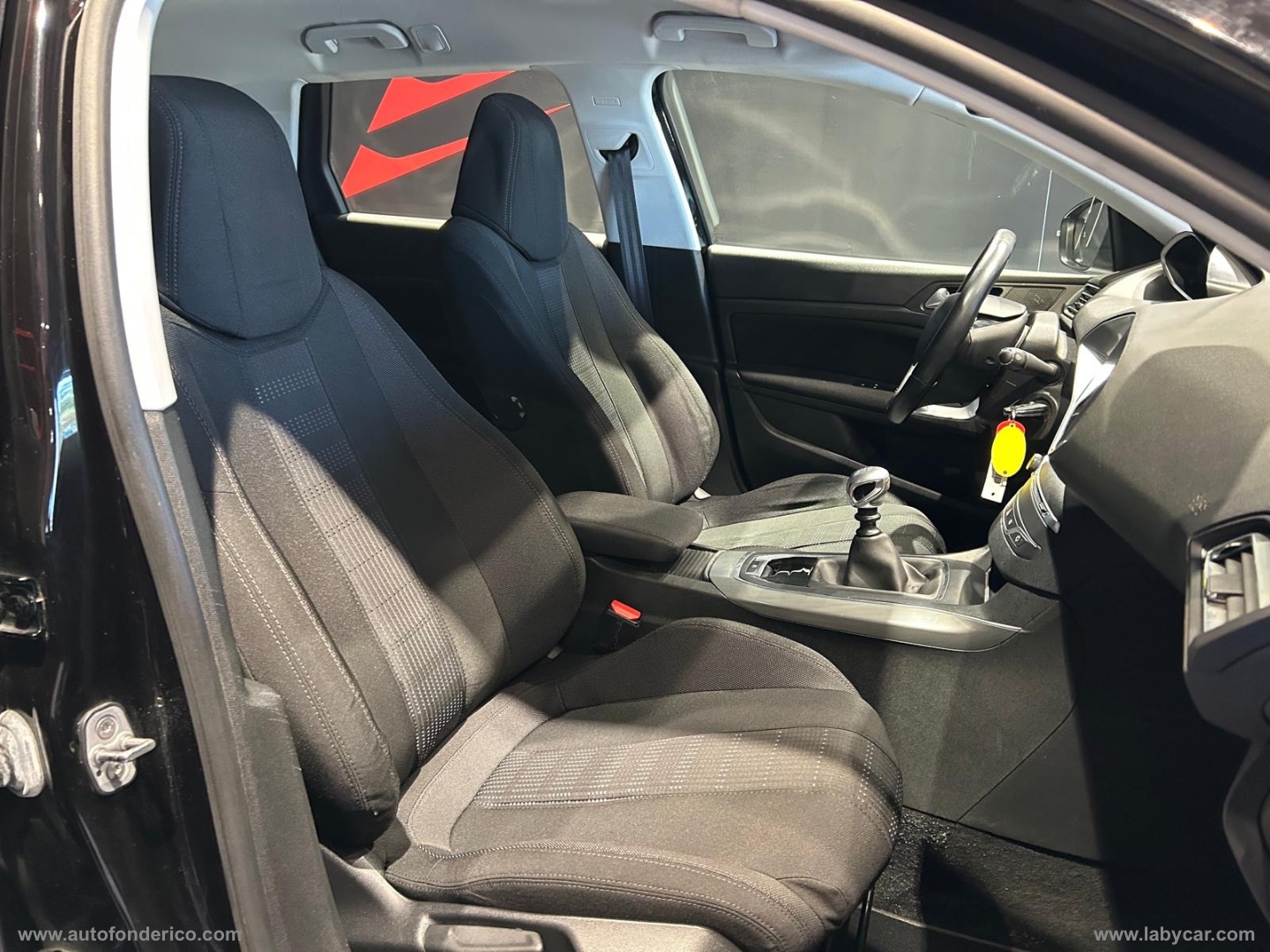 308 BlueHDi 120 S&S SW Business - immagine 22
