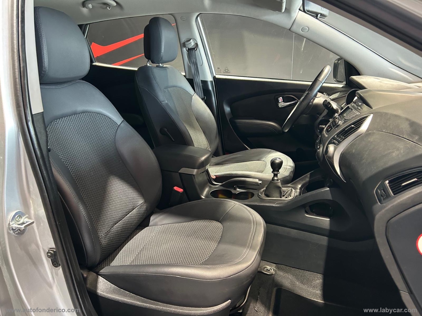ix35 1.7 CRDi 2WD Xpossible - immagine 22