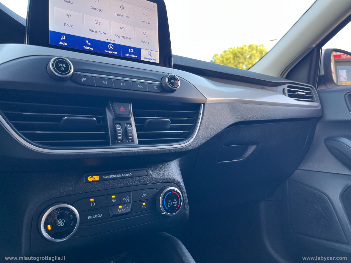Focus 1.5 EcoBlue 120CV aut. SW Business - immagine 22