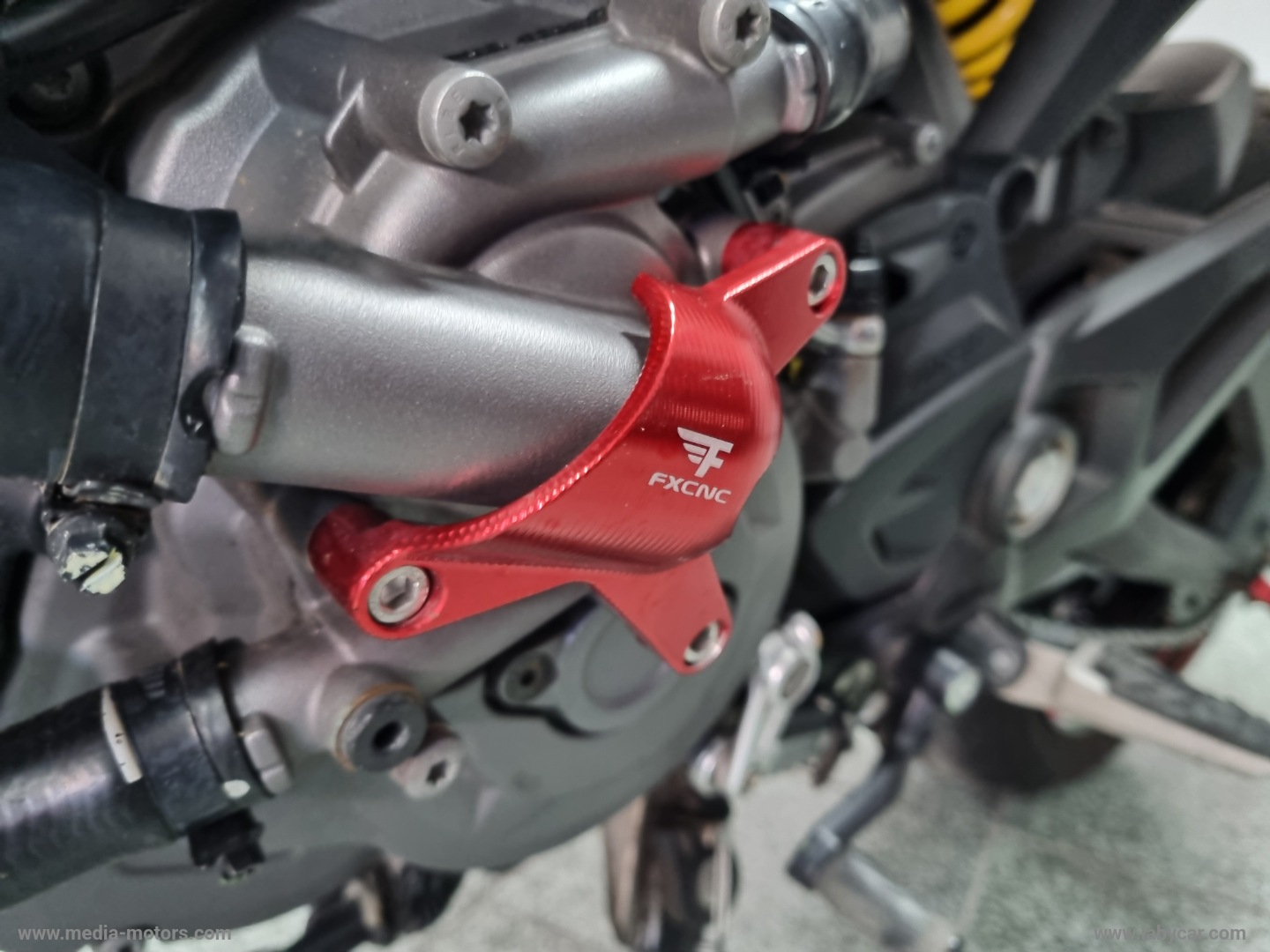 MONSTER 937 PLUS - immagine 22