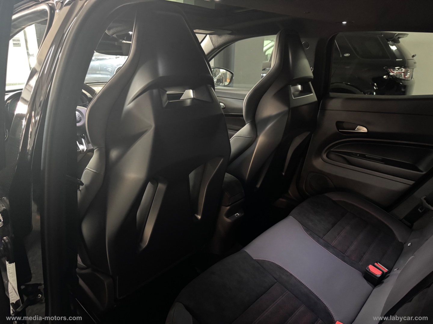 Junior 1.2 136 CV Hybrid eDCT6 Speciale - immagine 22