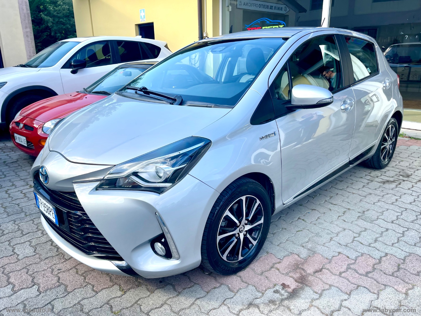 Yaris 1.5 Hybrid 5p. Active - immagine 22